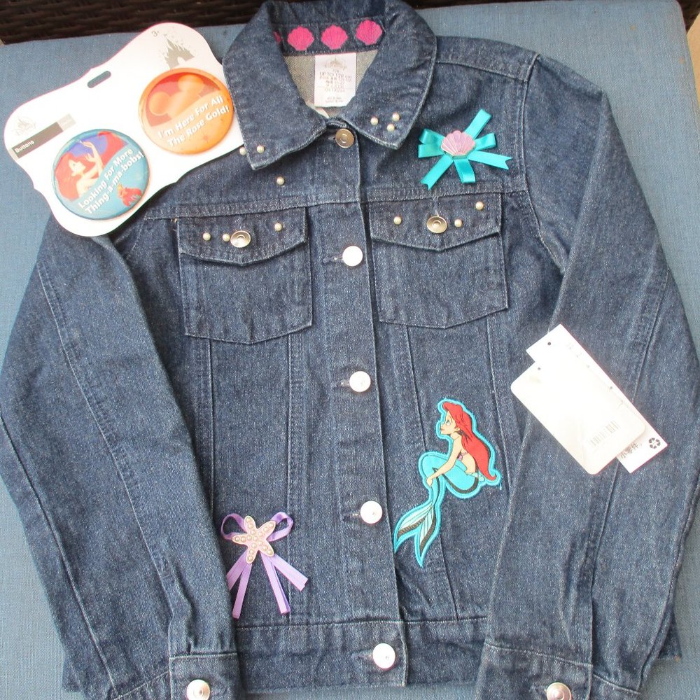 NWT DISNEY ~ ARIEL DENIM JEAN JACKET  & PIN SET ~ 7/8 ~ SEASHELLS / BOWS